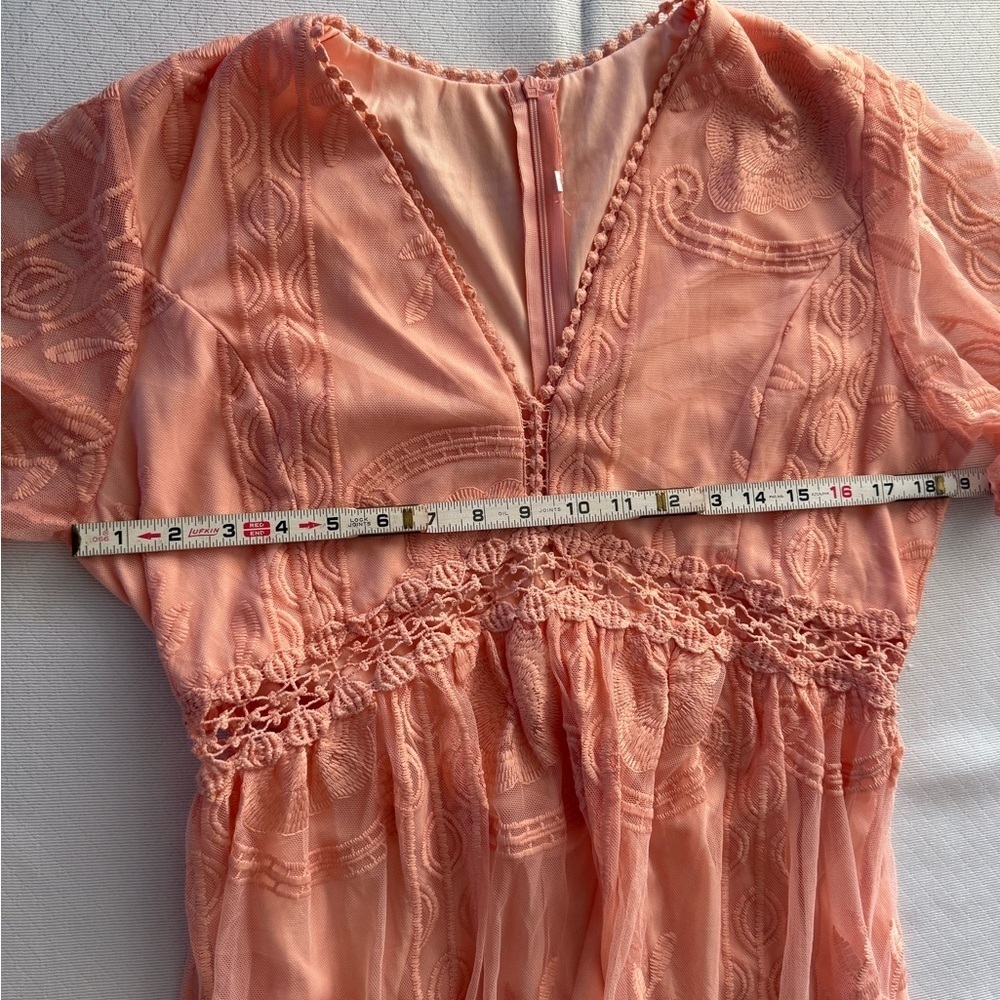 Elegant Soft Pink Flowy Lace Maxi Dress. M-L. - Picture 9 of 12